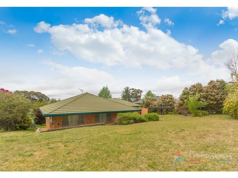 29 Campion Parade, Armidale NSW 2350