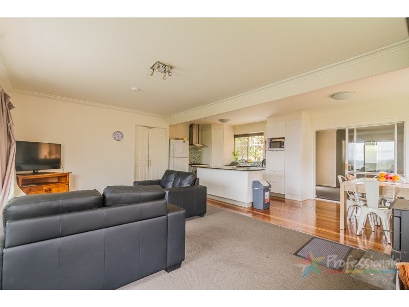 29 Campion Parade, Armidale NSW 2350