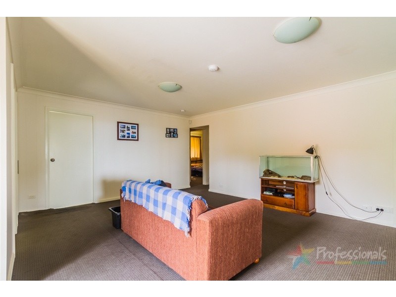 29 Campion Parade, Armidale NSW 2350