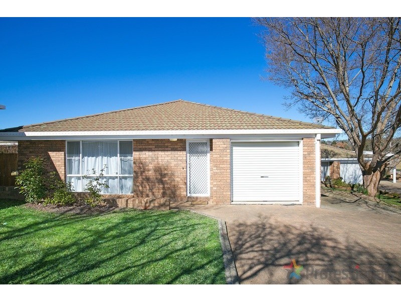 2/61 O’Dell Street, Armidale NSW 2350