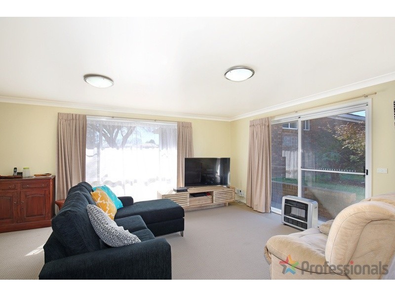 2/61 O’Dell Street, Armidale NSW 2350