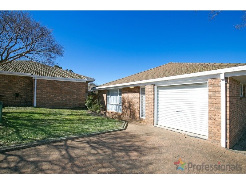 2/61 O’Dell Street, Armidale NSW 2350