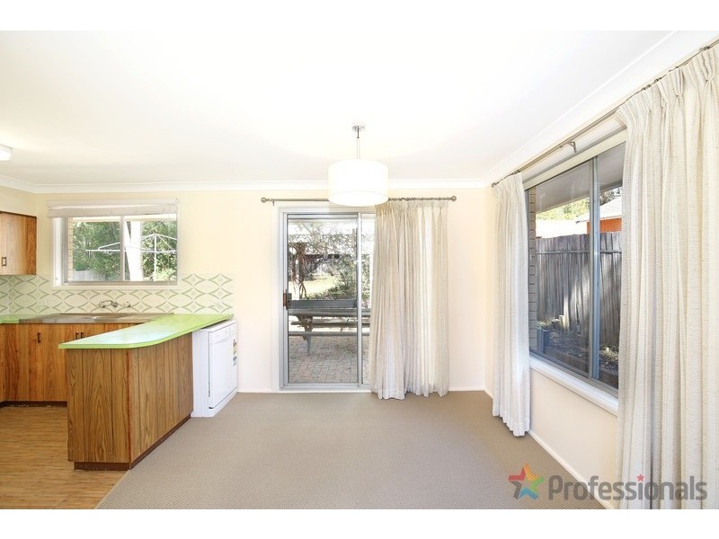 12 Moyes Street, Armidale NSW 2350