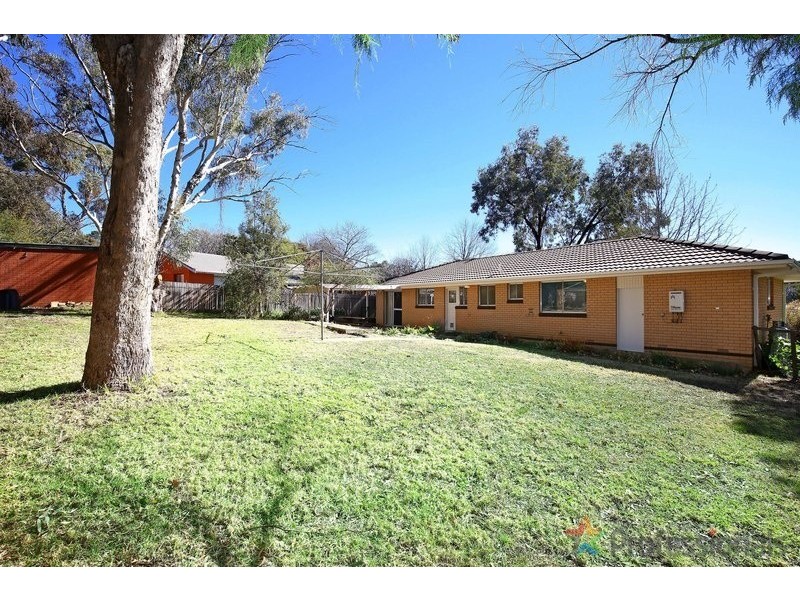 12 Moyes Street, Armidale NSW 2350