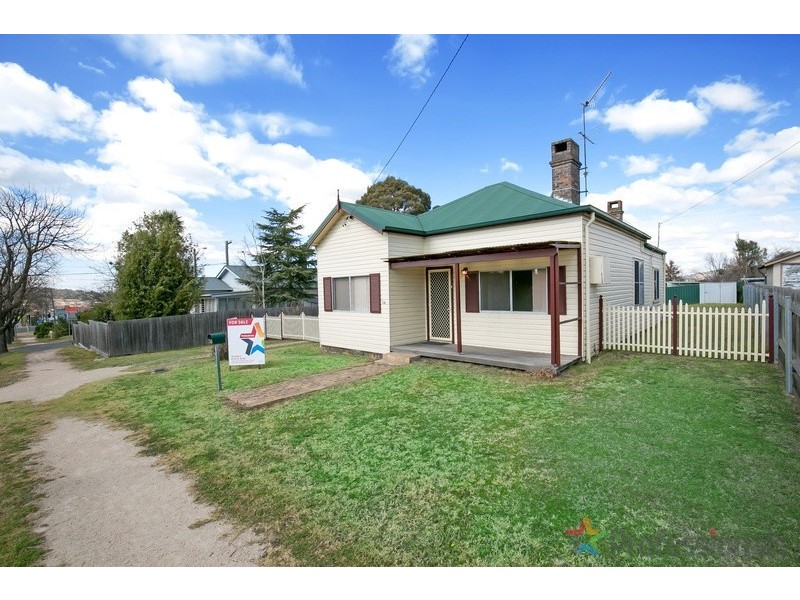 114 Erskine Street, Armidale NSW 2350