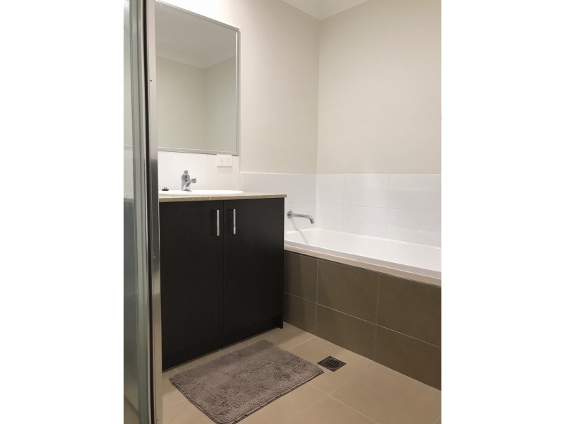 17 Holmfield Drive, Armidale NSW 2350