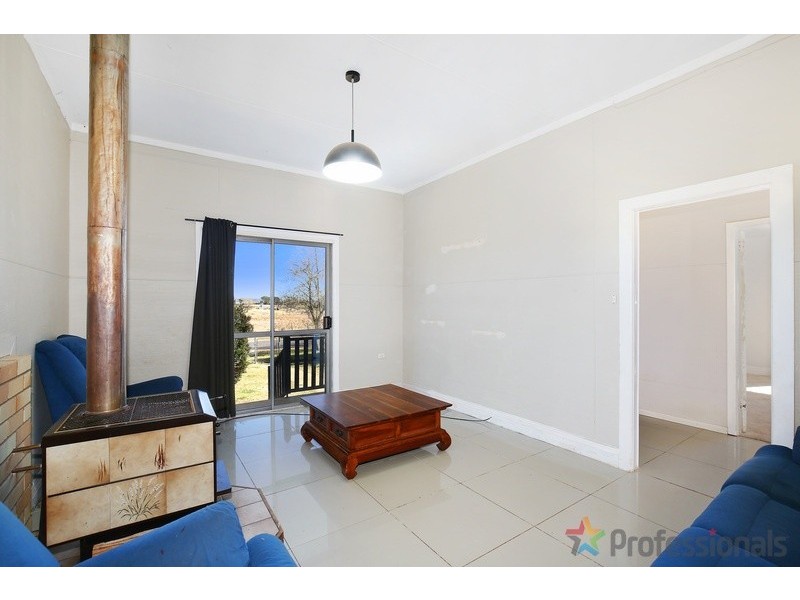 24 Oban Street, Guyra NSW 2365