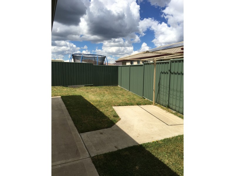 8a Netherton Park Avenue, Armidale NSW 2350