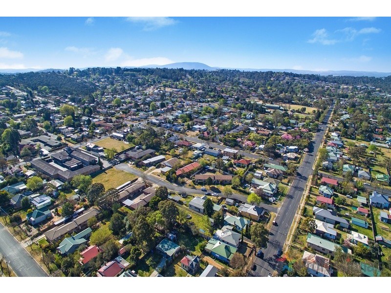 52 Taylor Street, Armidale NSW 2350