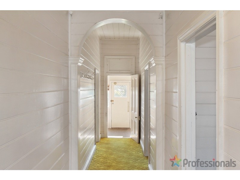 79 Barney Street, Armidale NSW 2350