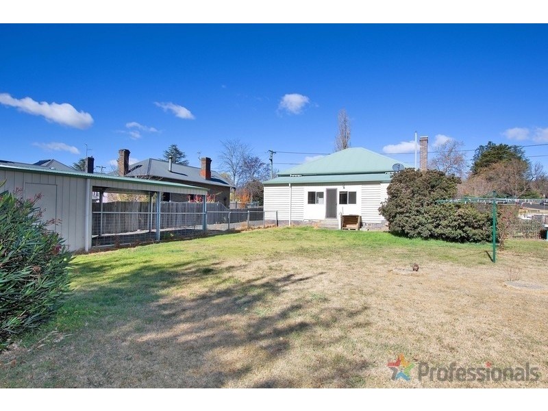 79 Barney Street, Armidale NSW 2350