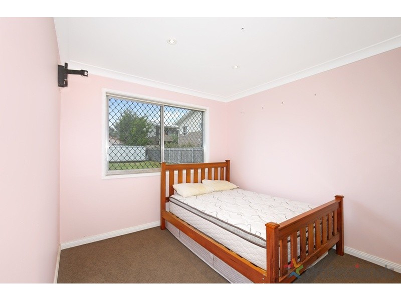 2 Wigan Avenue, Armidale NSW 2350