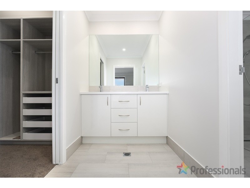 8/22 Freeman Crescent, Armidale NSW 2350