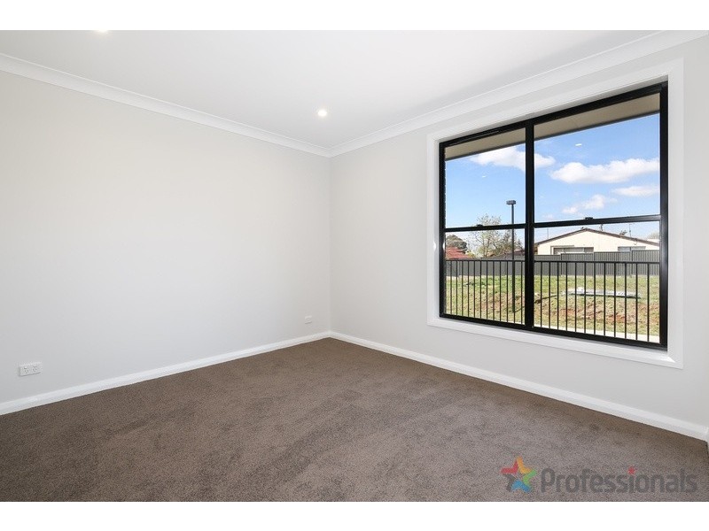 8/22 Freeman Crescent, Armidale NSW 2350