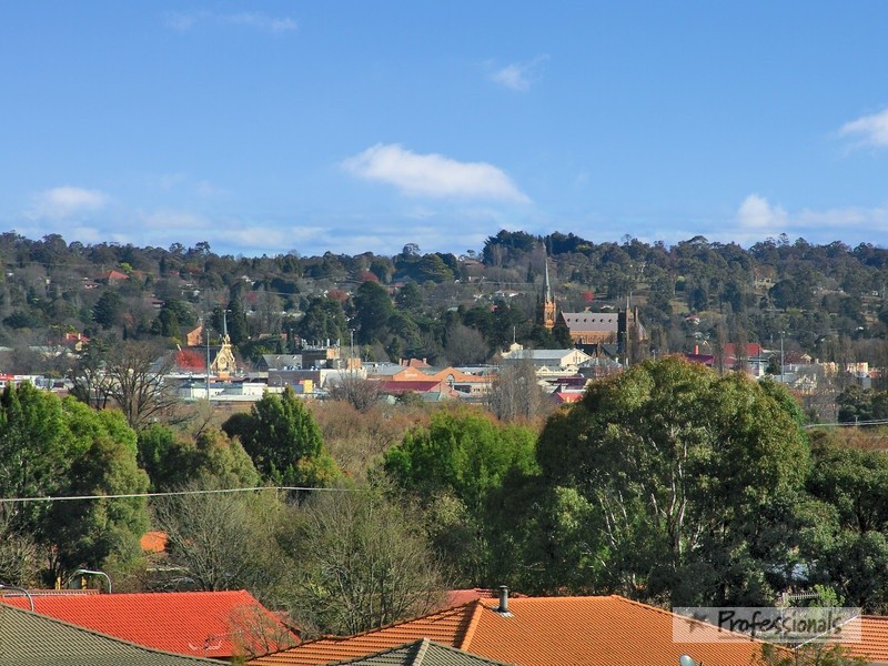 71 Box Hill Drive, Armidale NSW 2350