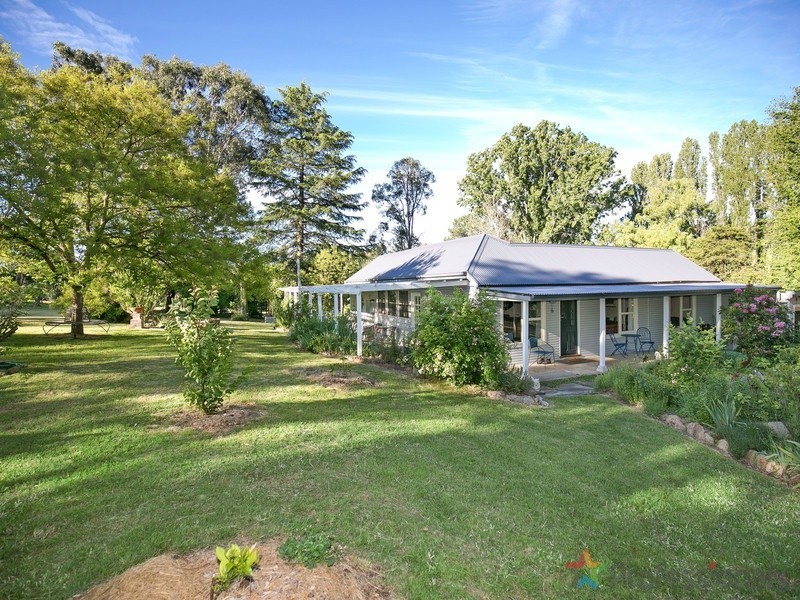 3 Vincent Street, Uralla NSW 2358