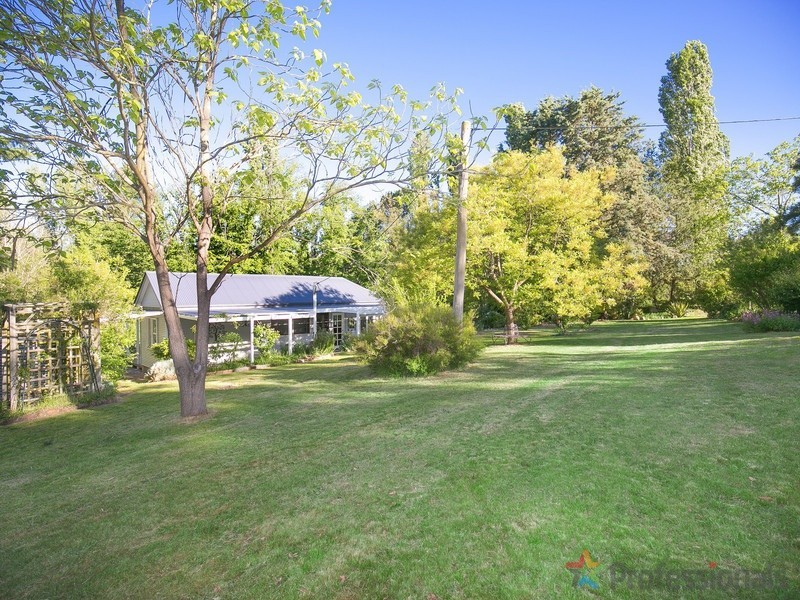 3 Vincent Street, Uralla NSW 2358