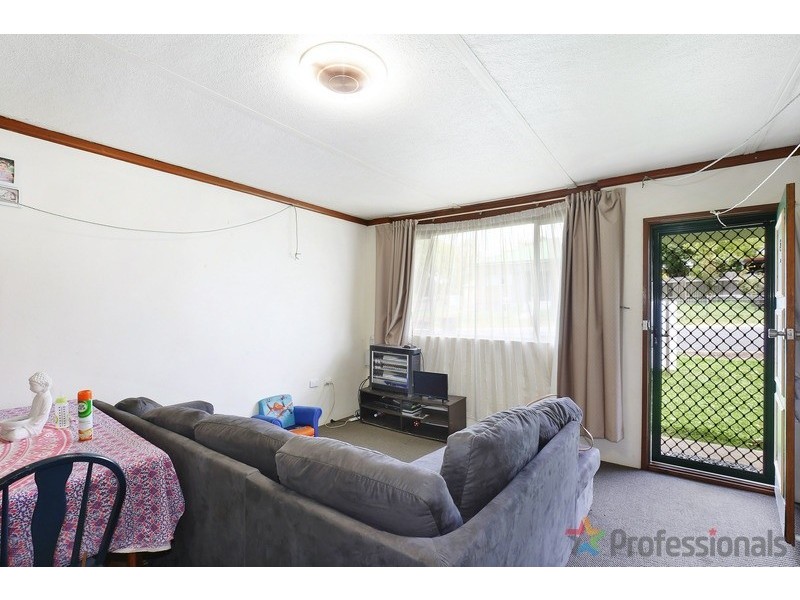 2/37 Mayfield Avenue, Armidale NSW 2350