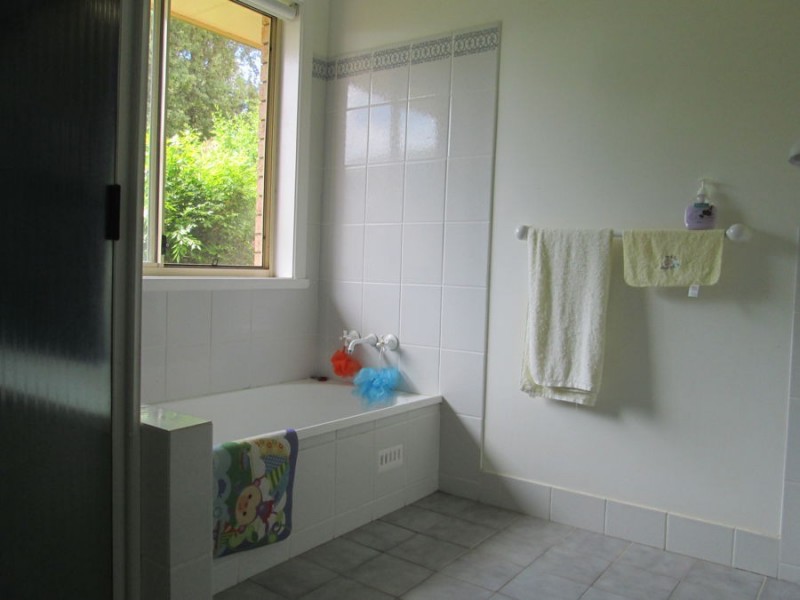 4 CALLAILLE AVENUE, Moree NSW 2400