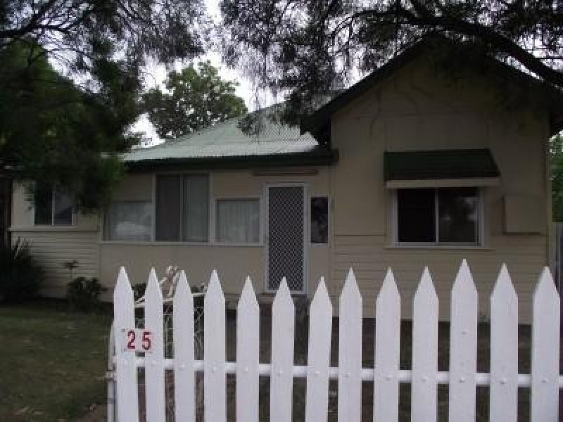 25 Gwydir Street, Moree NSW 2400