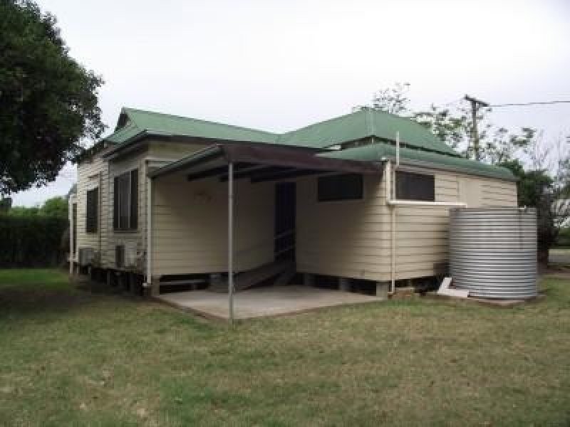 27 Gwydir Street, Moree NSW 2400