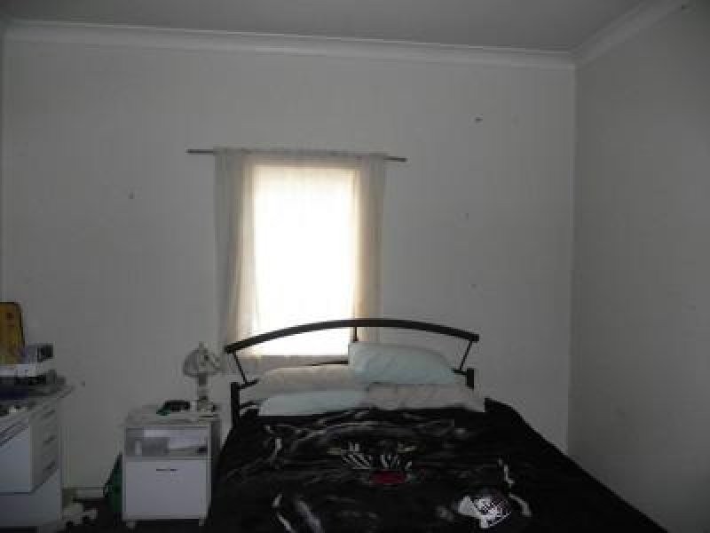 11 Oak Street, Moree NSW 2400