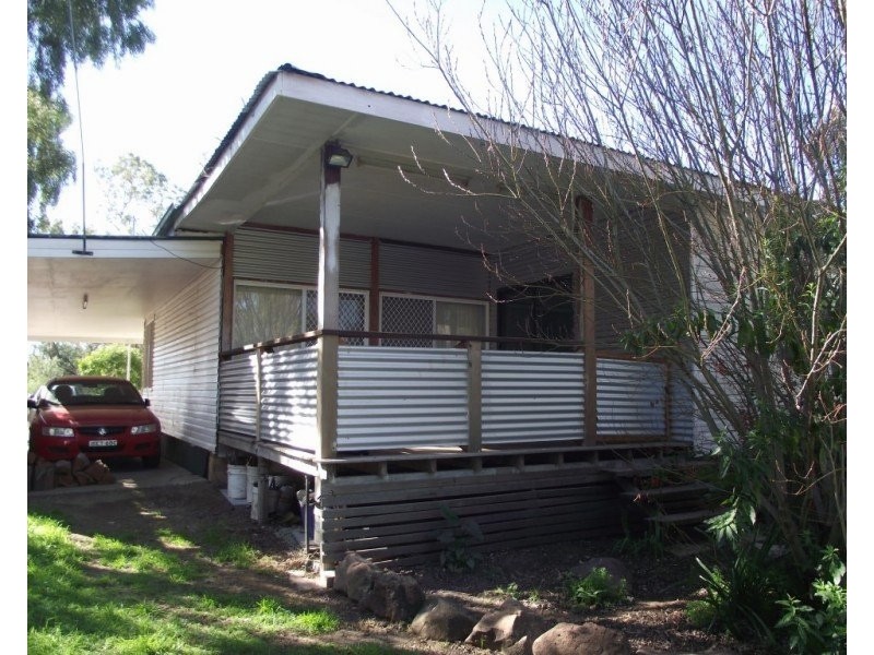 8 Drummond Street, Moree NSW 2400