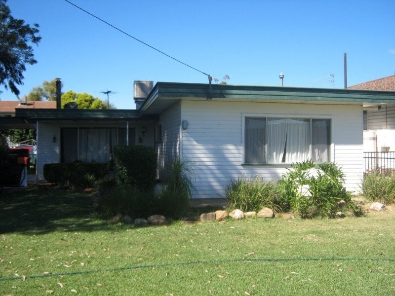 17 Delander Crescent, Moree NSW 2400