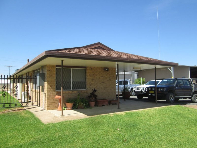 2 Bullus Drive, Moree NSW 2400