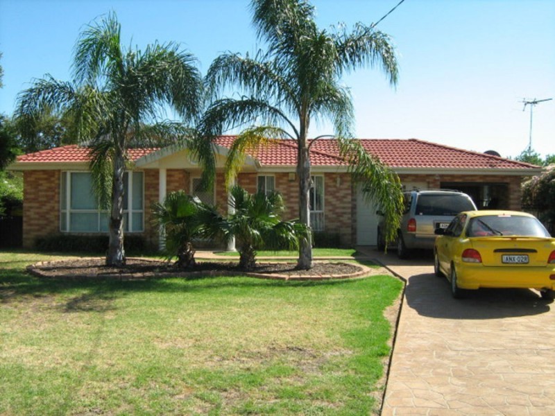 1 Rosewood Close, Moree NSW 2400