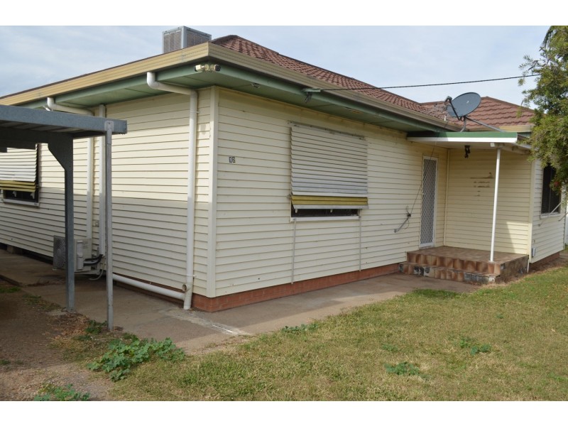 12 Downer Avenue, Moree NSW 2400