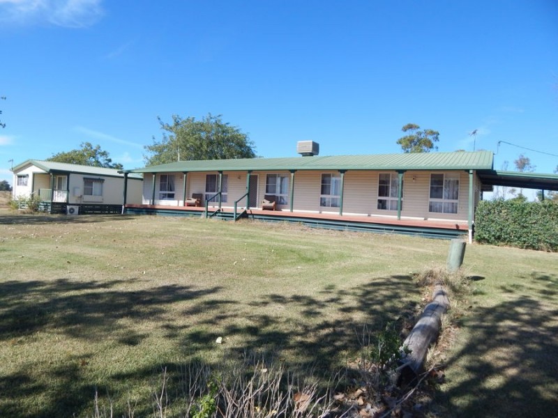 203 Amaroo Drive, Moree NSW 2400