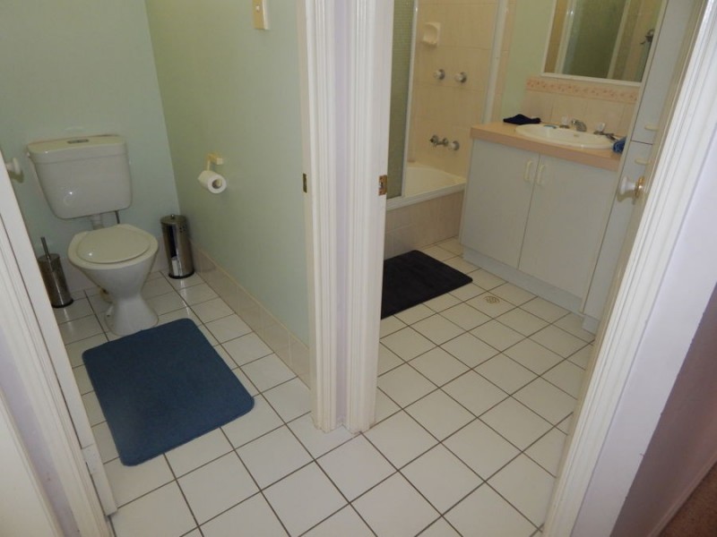 203 Amaroo Drive, Moree NSW 2400