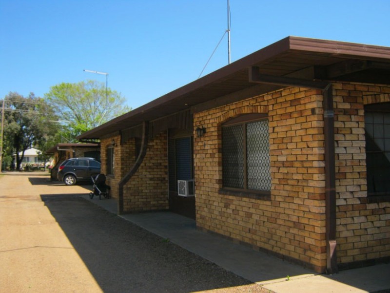 2/62 Oak Street, Moree NSW 2400
