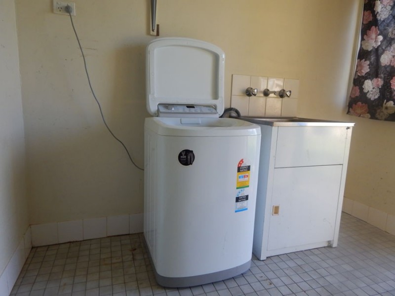 8 James Avenue, Moree NSW 2400