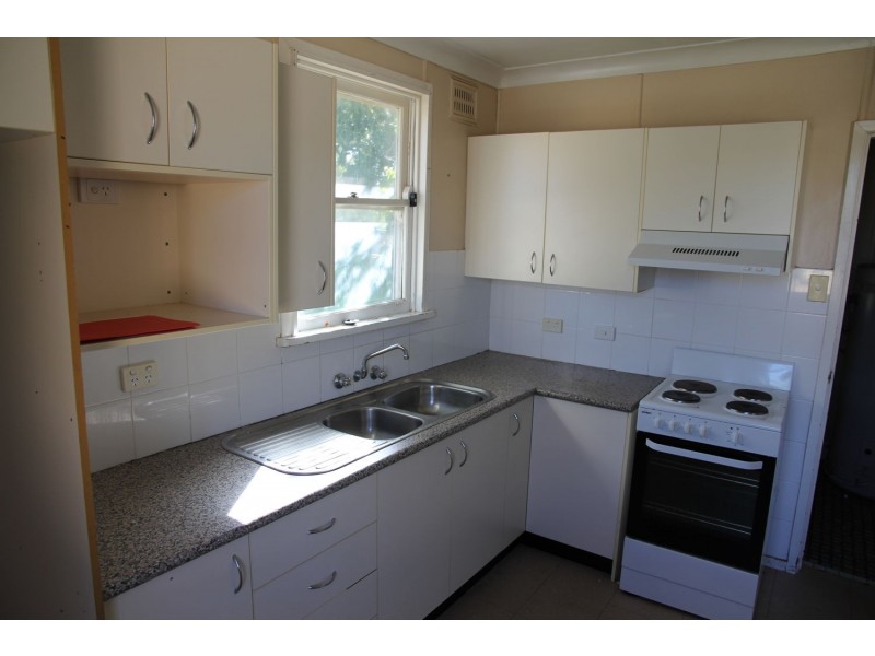 2 Alawa Place, Moree NSW 2400