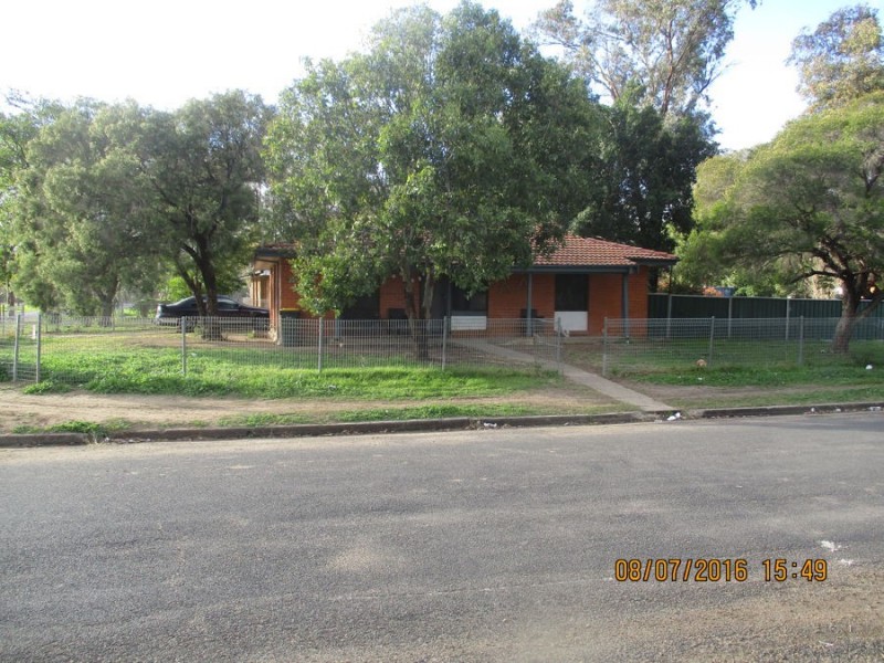 4 James Street, Moree NSW 2400