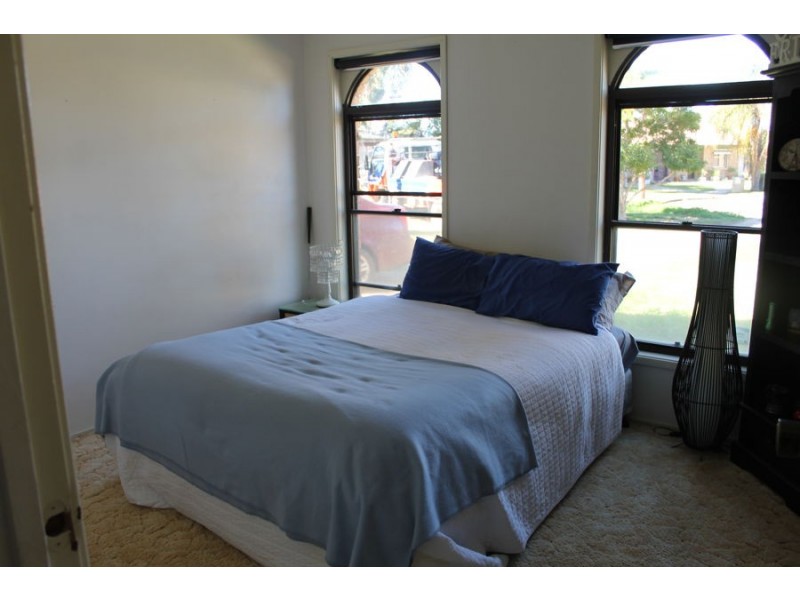 4 Julia Place, Moree NSW 2400