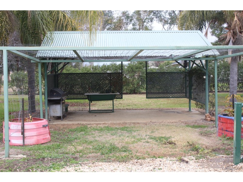 Yanola – 9 Belbowrie Road, Moree NSW 2400