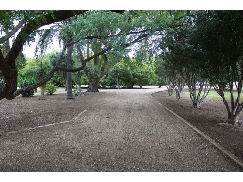 Yanola – 9 Belbowrie Road, Moree NSW 2400