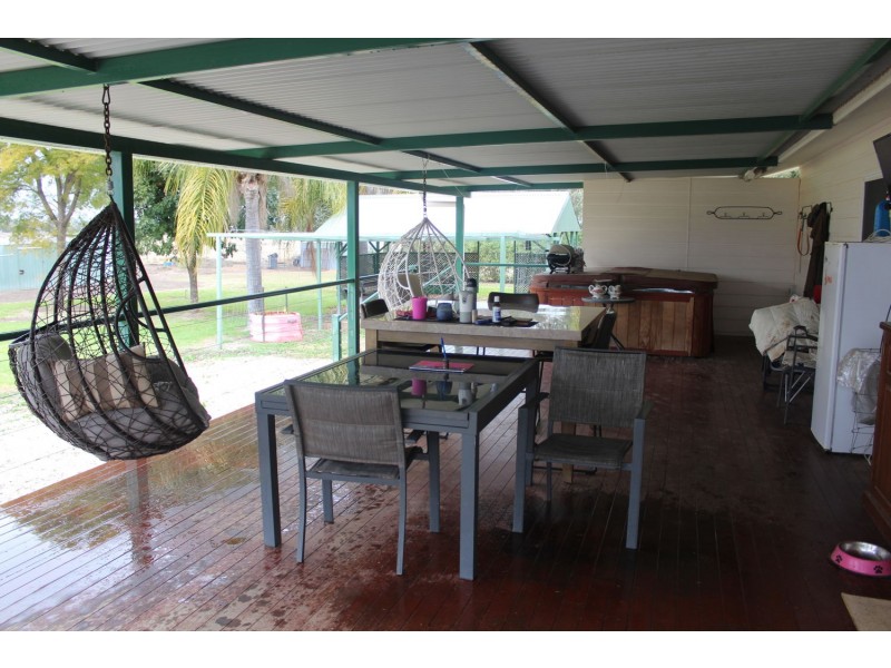 Yanola – 9 Belbowrie Road, Moree NSW 2400