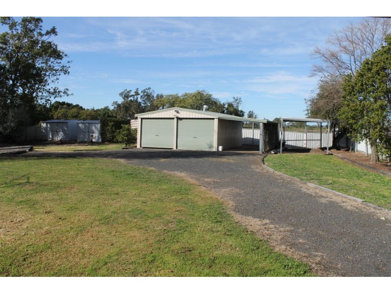 12 Loren Avenue, Moree NSW 2400