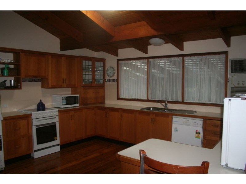 8 Myall Place, Moree NSW 2400