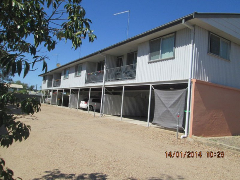 3 10 Iris Street, Moree NSW 2400