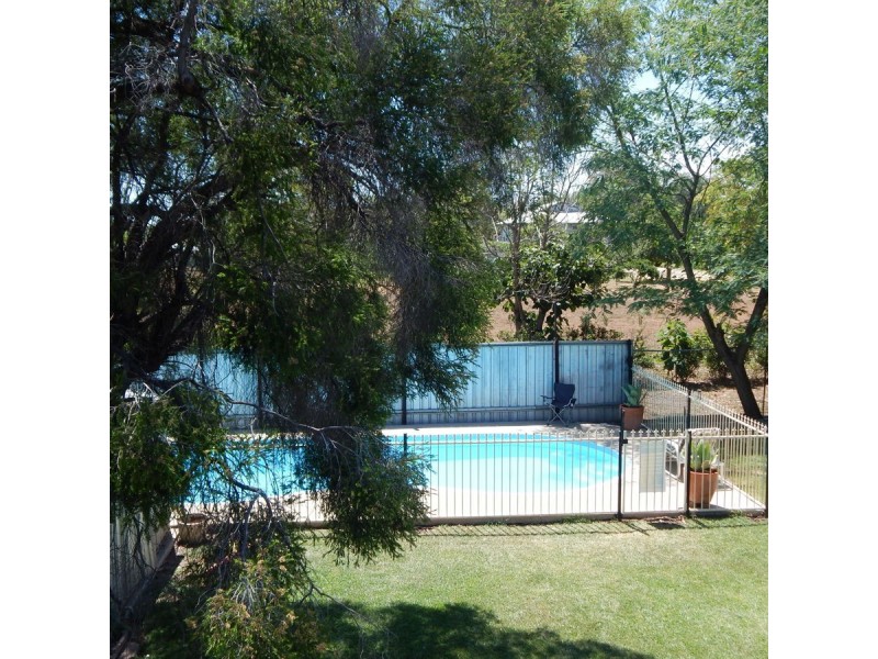 21 Kamilaroi Drive, Moree NSW 2400