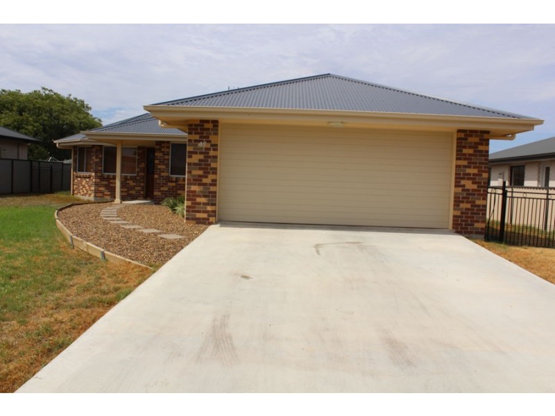 46 Bottlebrush Drive, Moree NSW 2400