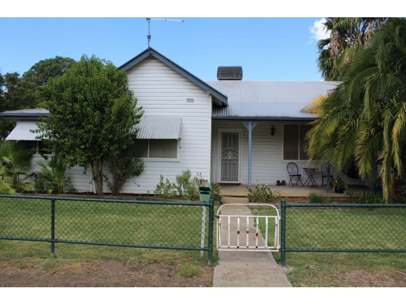 28 Edward Street, Moree NSW 2400