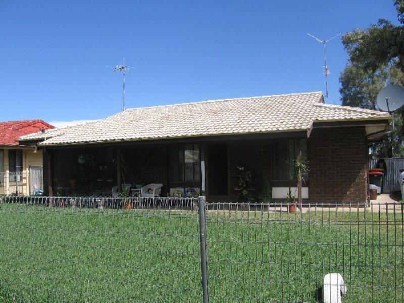 15 Dingwall Place, Moree NSW 2400
