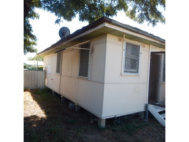 80 Adelaide Street, Moree NSW 2400