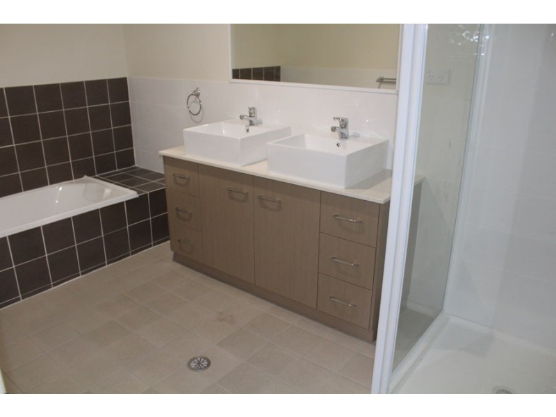 48 Bottlebrush Drive, Moree NSW 2400